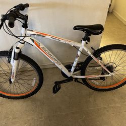 Schwinn Bike Pro-Tech By Way - White/Orange 