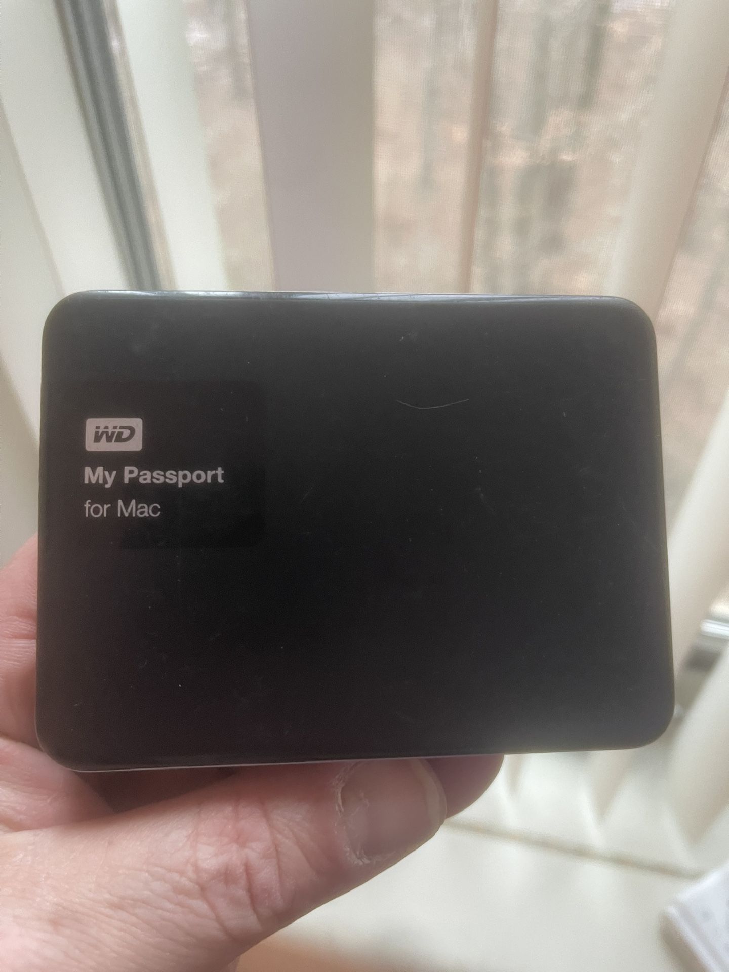 APPLE PASSPORT 2 Tb
