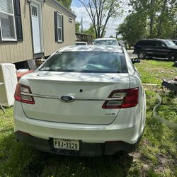 2015 Ford Taurus