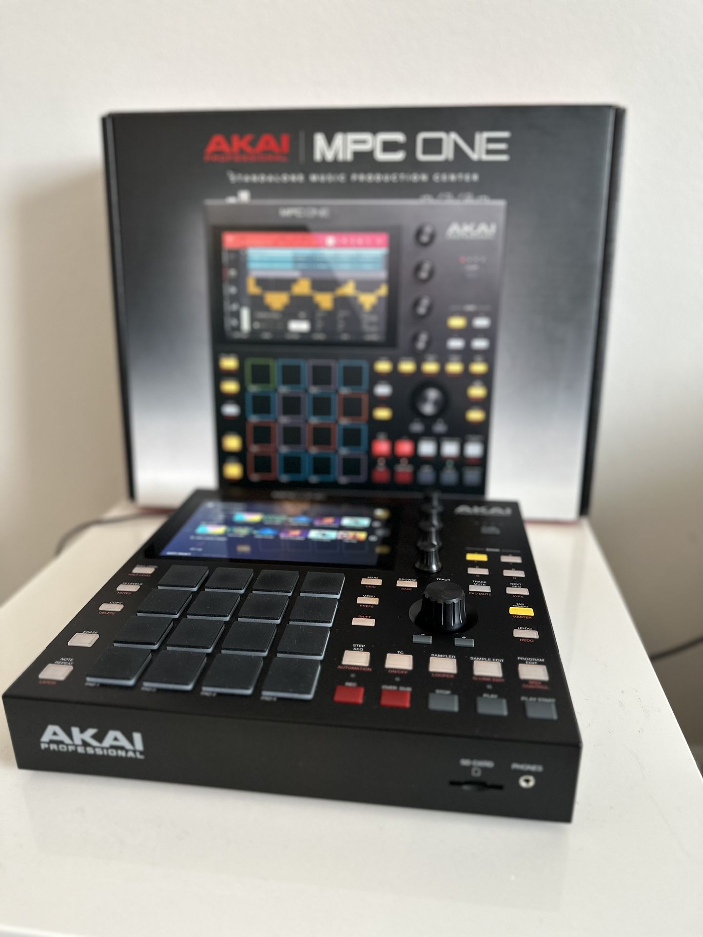 AKAI MPC ONE