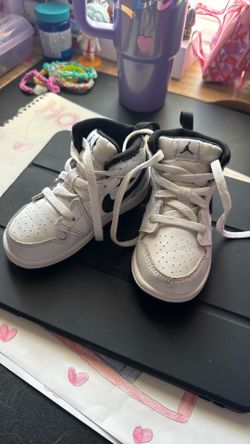 Toddler shoes