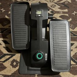 Exercise Sitting Down Bike In Excellent Condition By Cubii