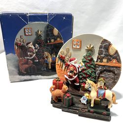 A CHRISTMAS REMEMBERED 1997 - 5TH IN SERIES - 3D PLATE & STAND -DELIVERING GIFTS