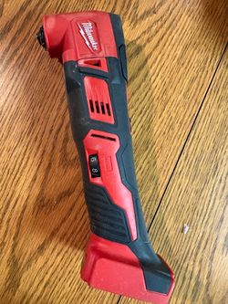 Milwaukee M18 oscillating tool