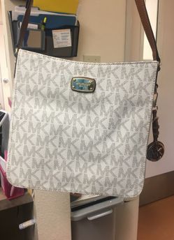 Michale Kors purse