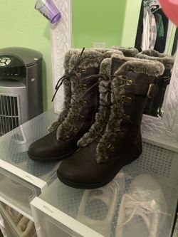 Girls Boots Size 4