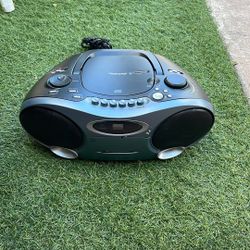 Memorex MP4907BK CD MP3 Boombox Black AM/FM Stereo Radio Digital Audio Compact