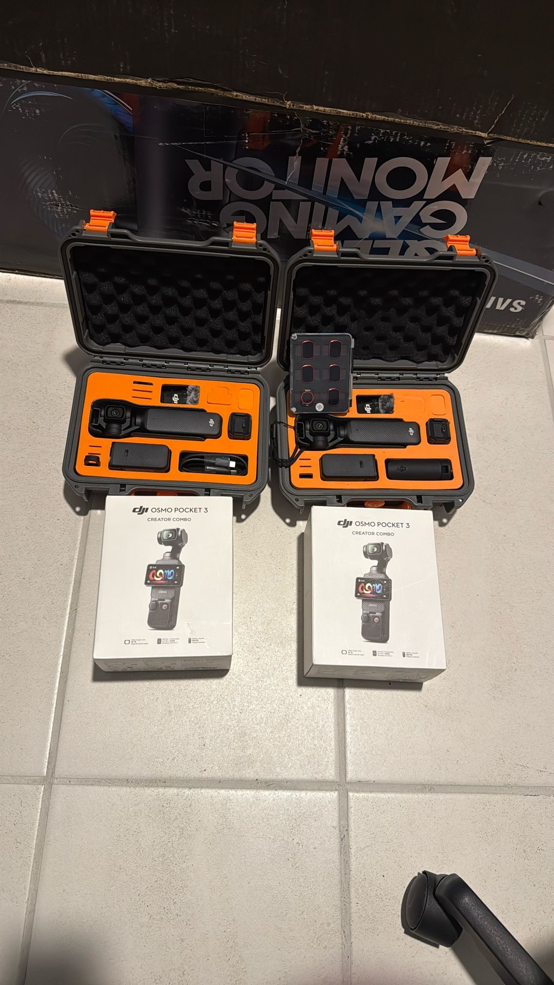 DJI - Osmo Pocket 3 Creator Combo 3-Axis Stabilized 4K Handheld Camera with Rotatable Touchscreen - Gray