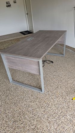 Kalmar Large Modern Office Desk with Cable Management