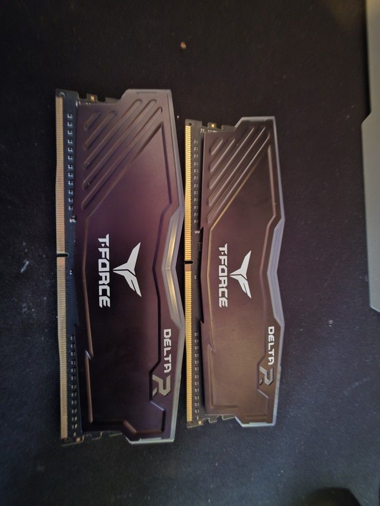 16 GB DDR4 RAM RGB