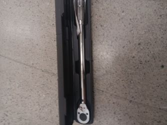 Pittsburgh  1/2 inch torque wrench