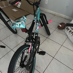 Girls Tempest Bike