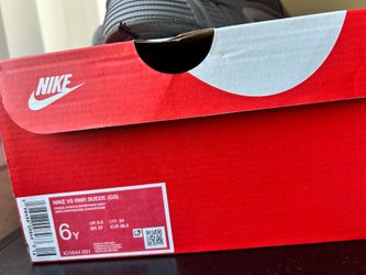 Nike size 6Y