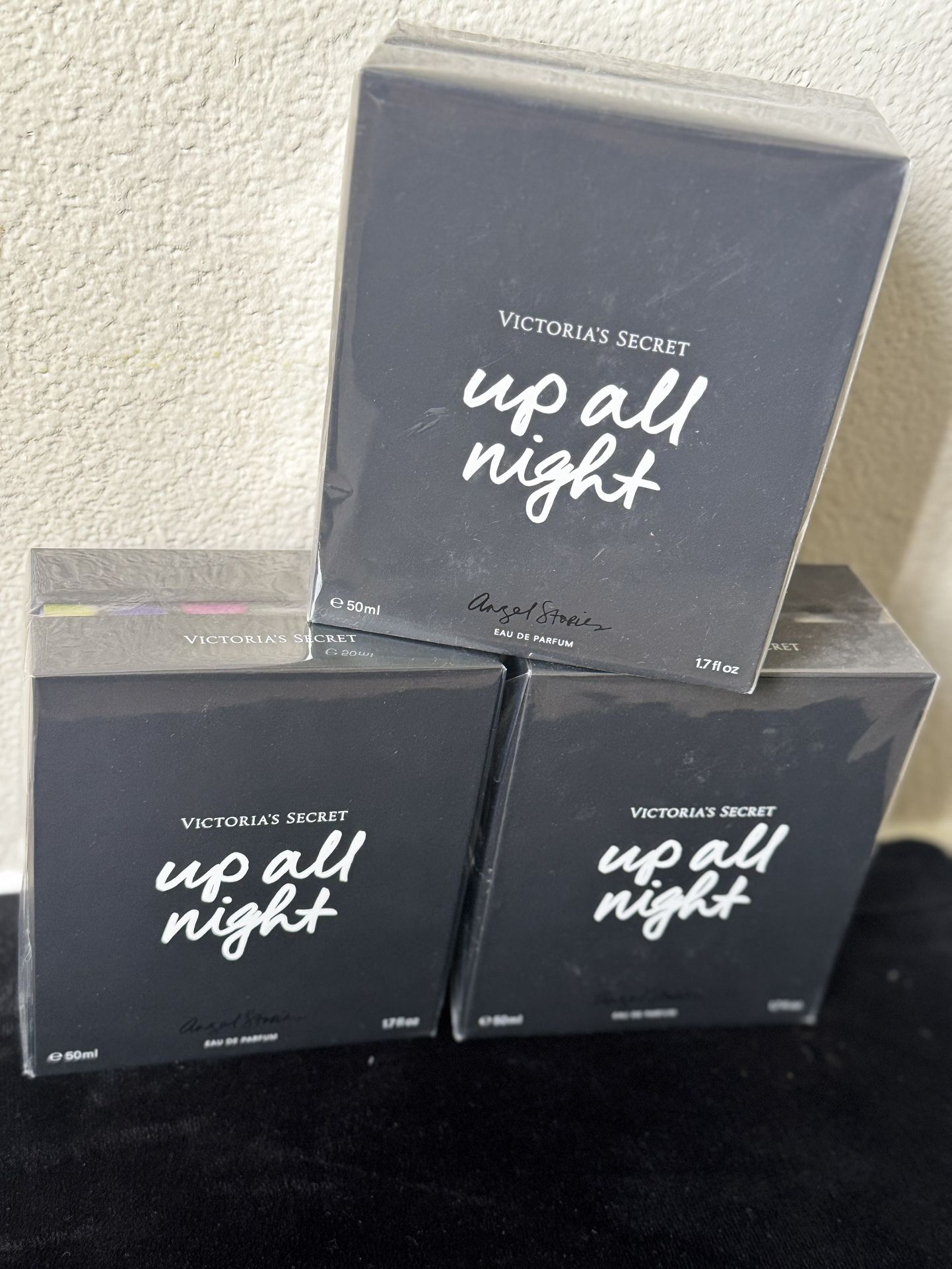 Rare perfume Up All Night by Victoria's Secret: Frangipani - Mango Blossom