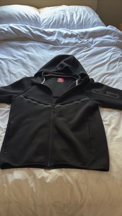 Nike Tech Fleece Full-Zip Hoodie  Black
