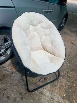 Soft eggs chair folded easily new condition