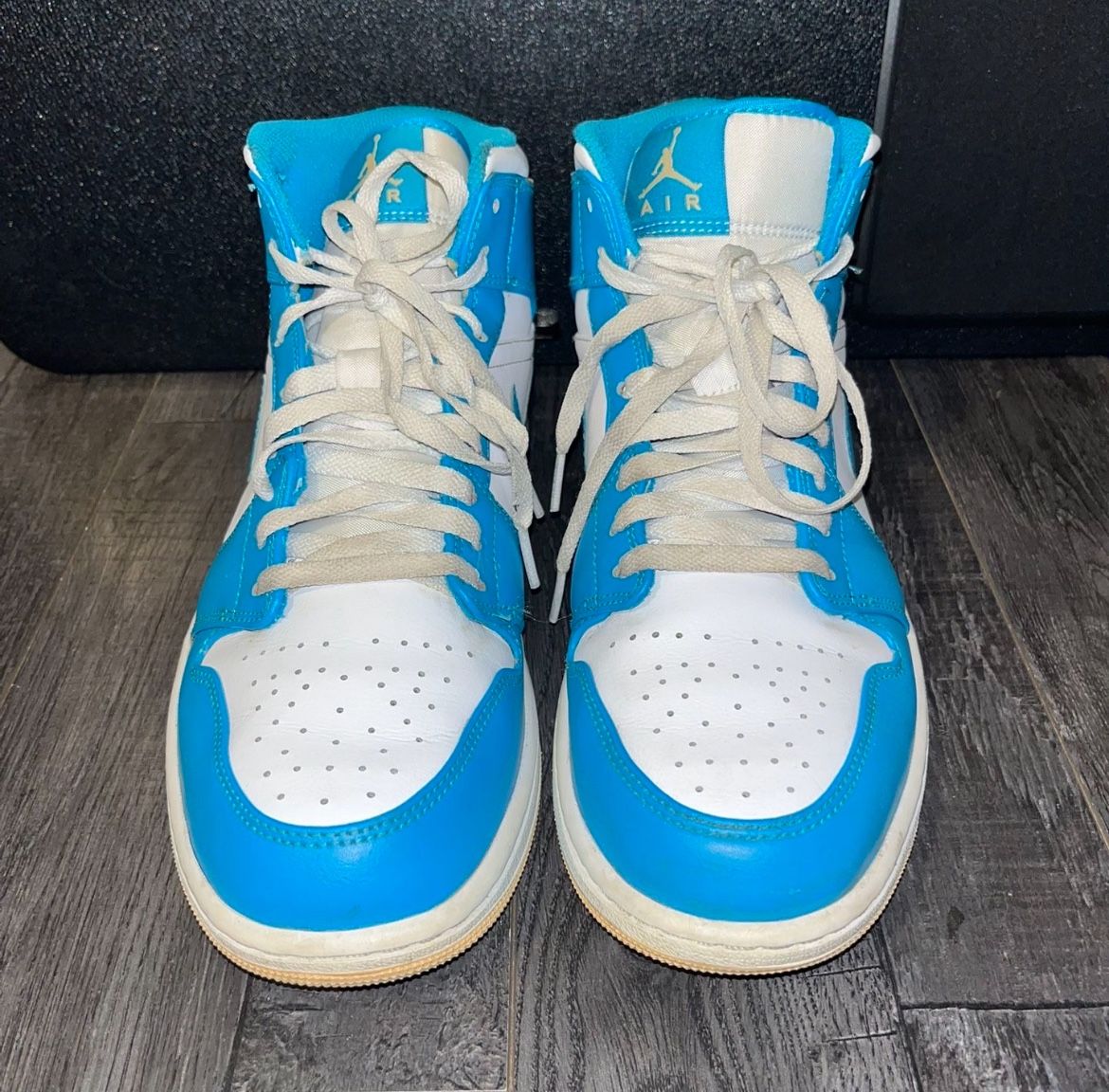 Jordan 1 Mid ‘Aquatone’