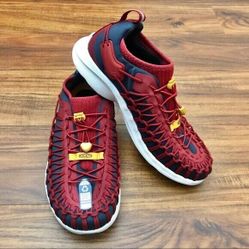Keen Men’s Uneek  Size 9