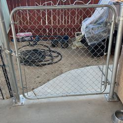 4x4 Gate