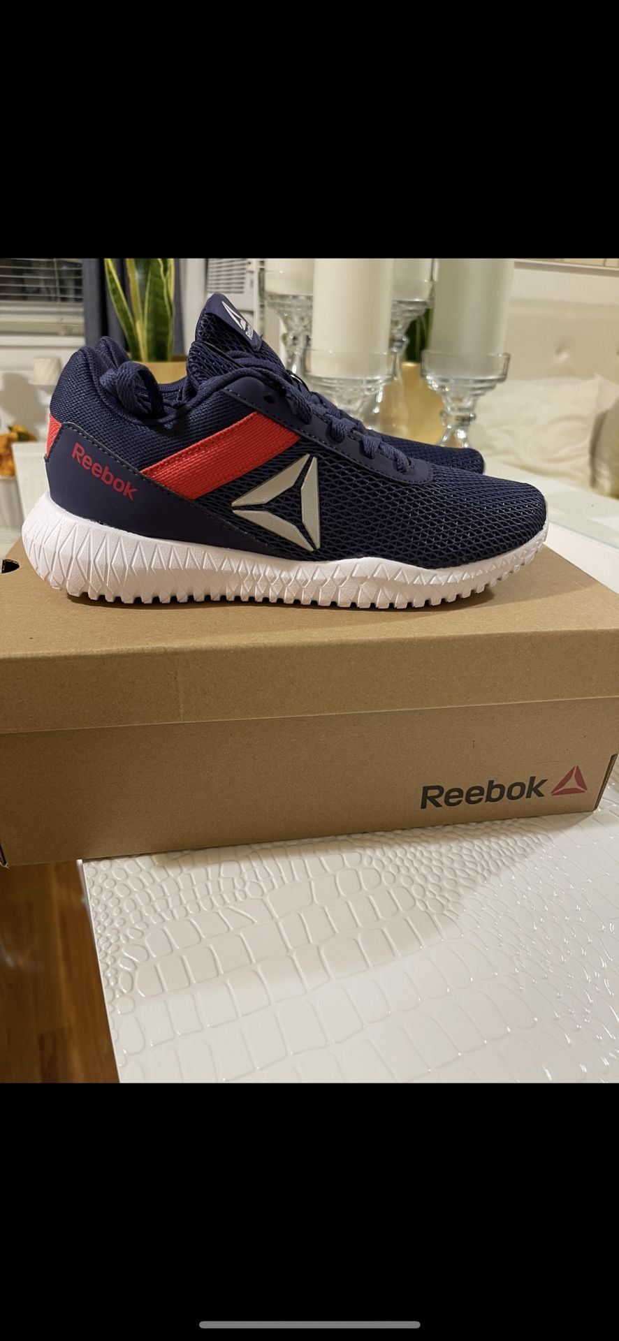 REEBOK FLEXAGON ENERGY TR Women . Never Used..Training shoes, flexible and comfortable Size 7.. News In Box Original .