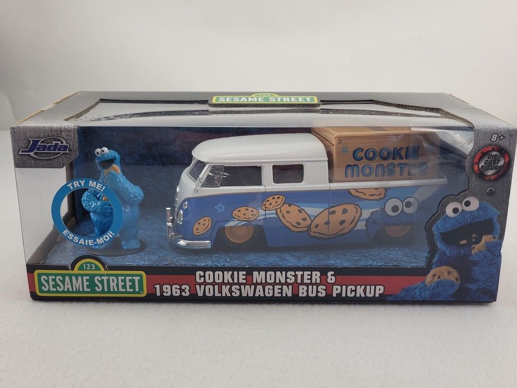 Jada Toys Sesame Street Cookie Monster & 1963 Volkswagen Bus 1:24 Die Cast