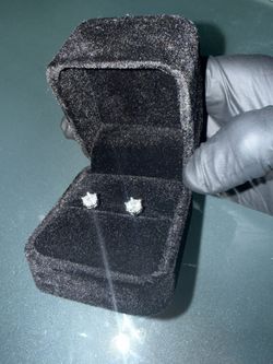 VVS1 Moissanite Earrings - Beautiful Cut Sterling Silver (Set 1)