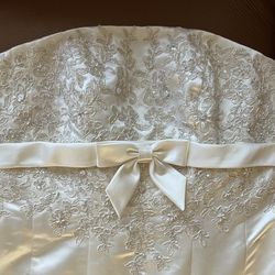 Wedding Dress Size 12 / 14 Ivory Strapless with Veil