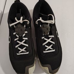 Nike Air Diamond Varsity Turf Black/White Size. 11