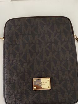 Michael Kor Ipad/ Tablet Case (negotiable )