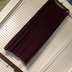 Women’s Floor Length Burgundy Skirt (size 1X)
