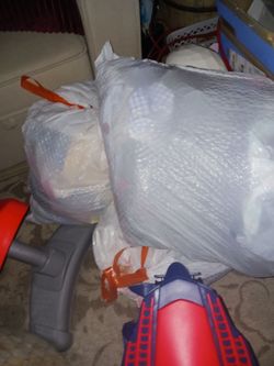 3 BAGS OF 3T TO 5T NICE CLOTHS 40 ALL3 BAGS FIRM LOOK MY POST ALOT ITEM