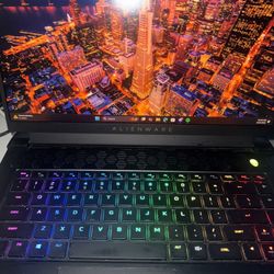 Alienware M15 R6 (rtx 3070) Intel i7