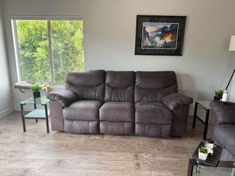 Sofa with motorized recliners