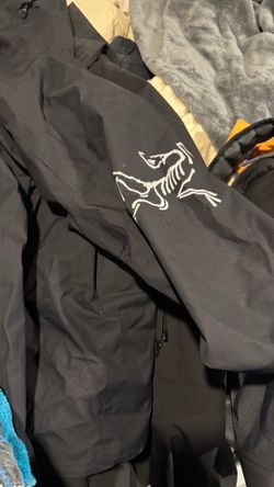 Arcteryx windbreaker shell size L