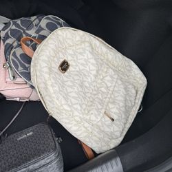 Michael Kors Big Pack Back 