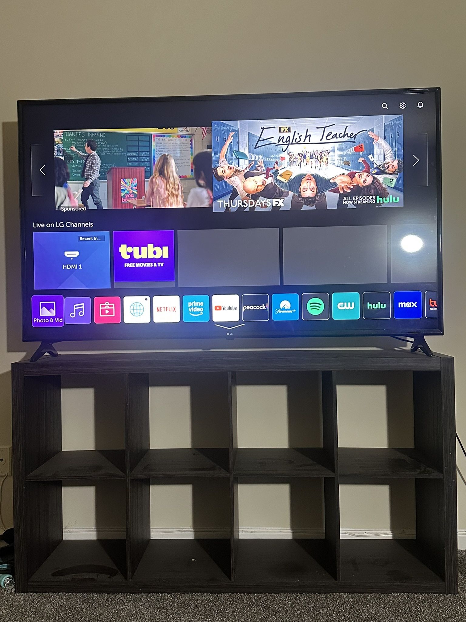 Tv & Stand