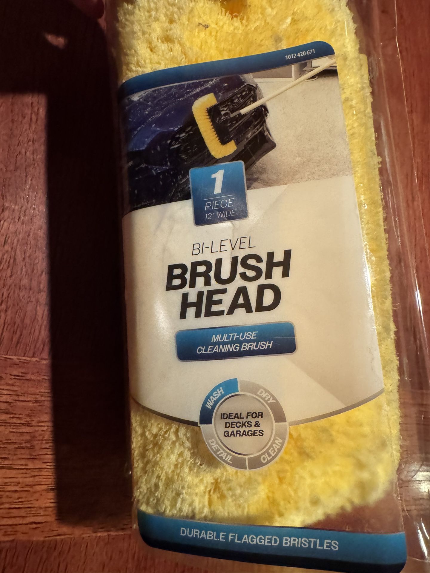 Bi-level Brush Head; Soft Bristles, Flow-Thru Compatible For Versatile Cleaning