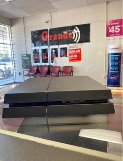 PLAYSTATION 4