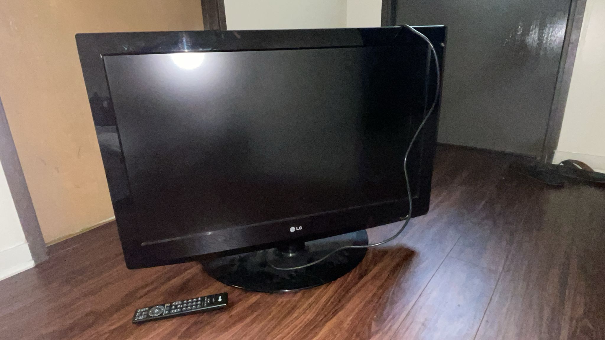 LG 37LG30 TV