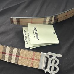 BURBERRY  Reversible Belt