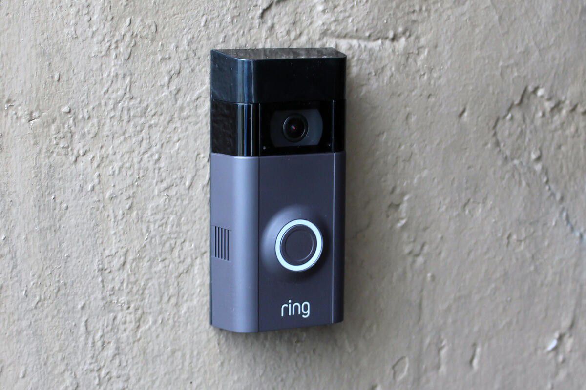 Ring Video Doorbell 2 with 4 extra batteries