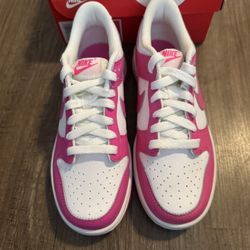 Nike Dunks Low Hot Pink 