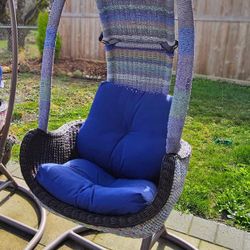 Hanging Egg Chair, with Stand and Cover.EUC!!