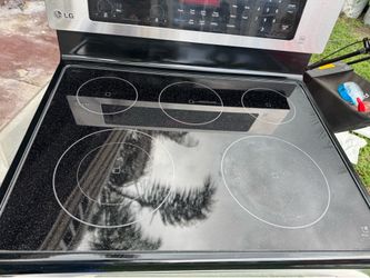 LG STOVE Like new