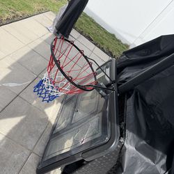 Basketball hoop