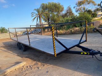 Tráiler size 8 x 22/. Heavy duty good conditions.