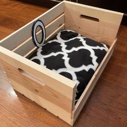 Pet Crib/Bed For Small Animals 