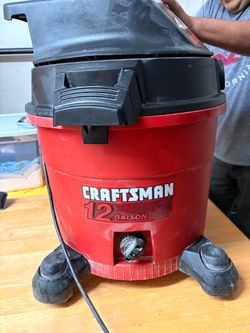 Craftsman 12 Gallon Wet/Dry Vac