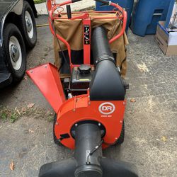 DR Leaf And lawn Vacuum Pro SP
