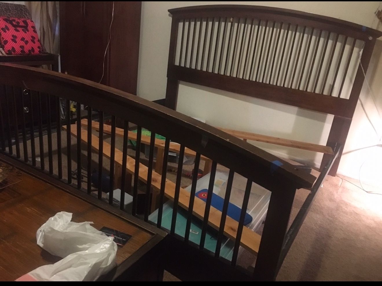 King Bed, Bed frame